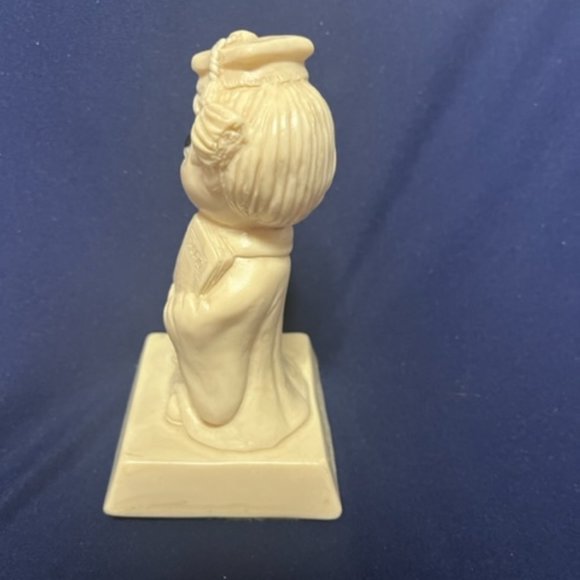 VTG "World's Greatest Student" Statue Cap Gown Diploma Plate Book 1976 - Picture 2 of 12